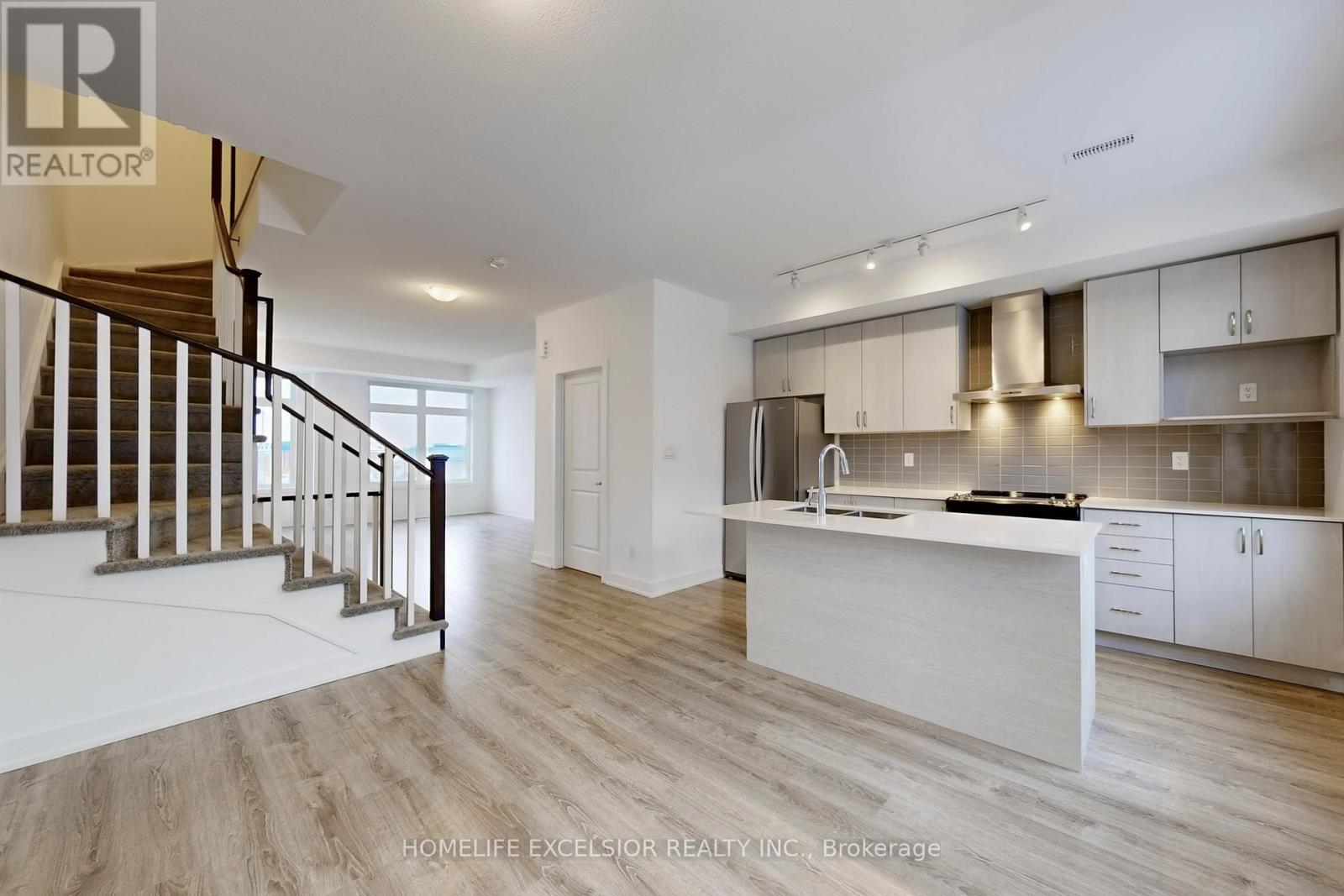 5456 Main Street, Whitchurch-Stouffville, Ontario  L4A 4W8 - Photo 12 - N13029540