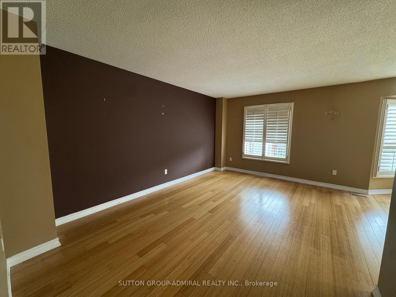 27 Dawson Crescent, Aurora, Ontario  L4G 4T7 - Photo 4 - N13029582