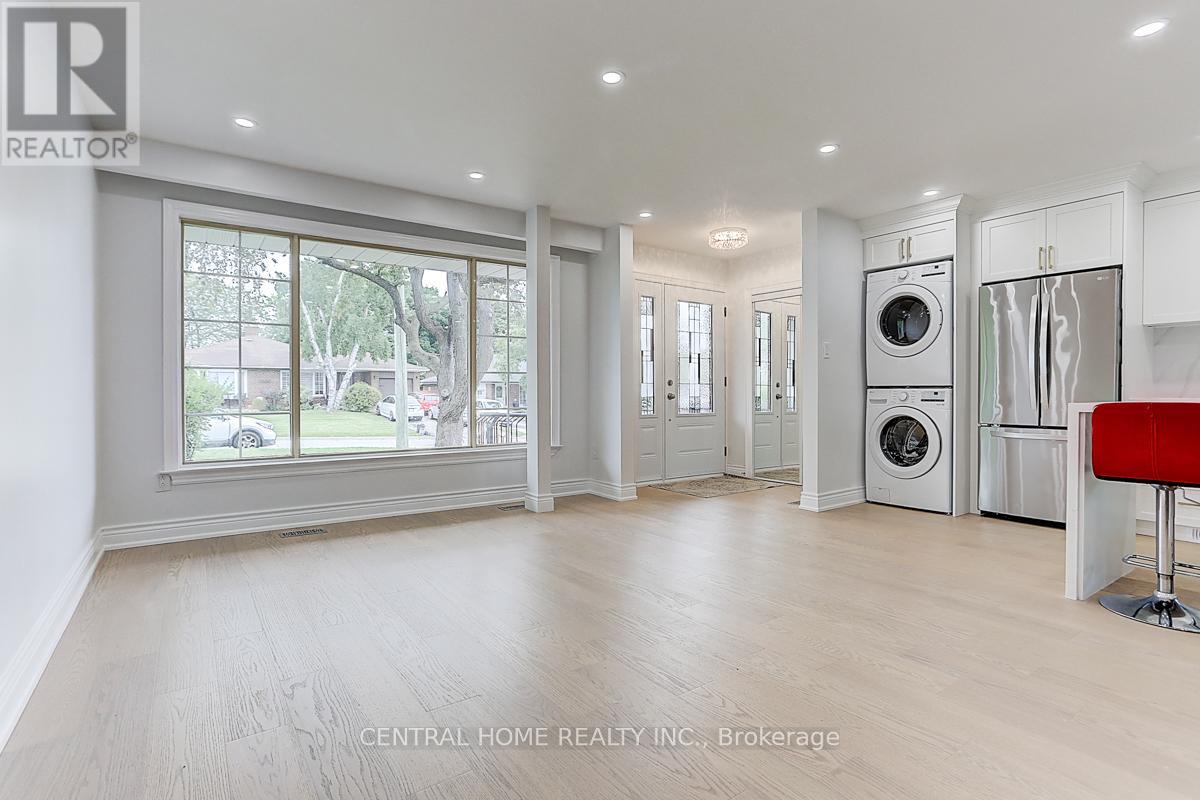 Main - 40 Sherwood Forest Drive, Markham, Ontario  L3P 1P8 - Photo 2 - N13029594