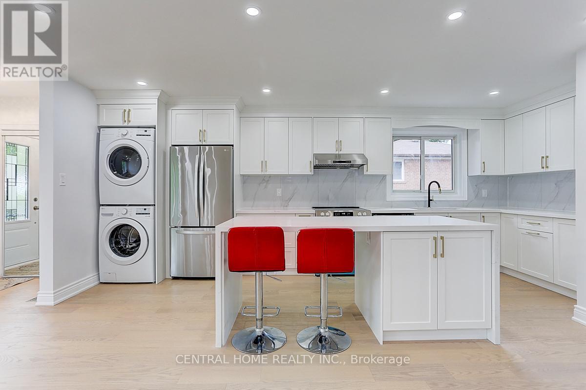 Main - 40 Sherwood Forest Drive, Markham, Ontario  L3P 1P8 - Photo 4 - N13029594