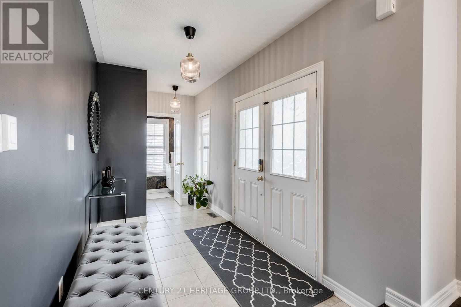 117 Four Seasons Crescent, Newmarket, Ontario  L9N 0C4 - Photo 5 - N13029616