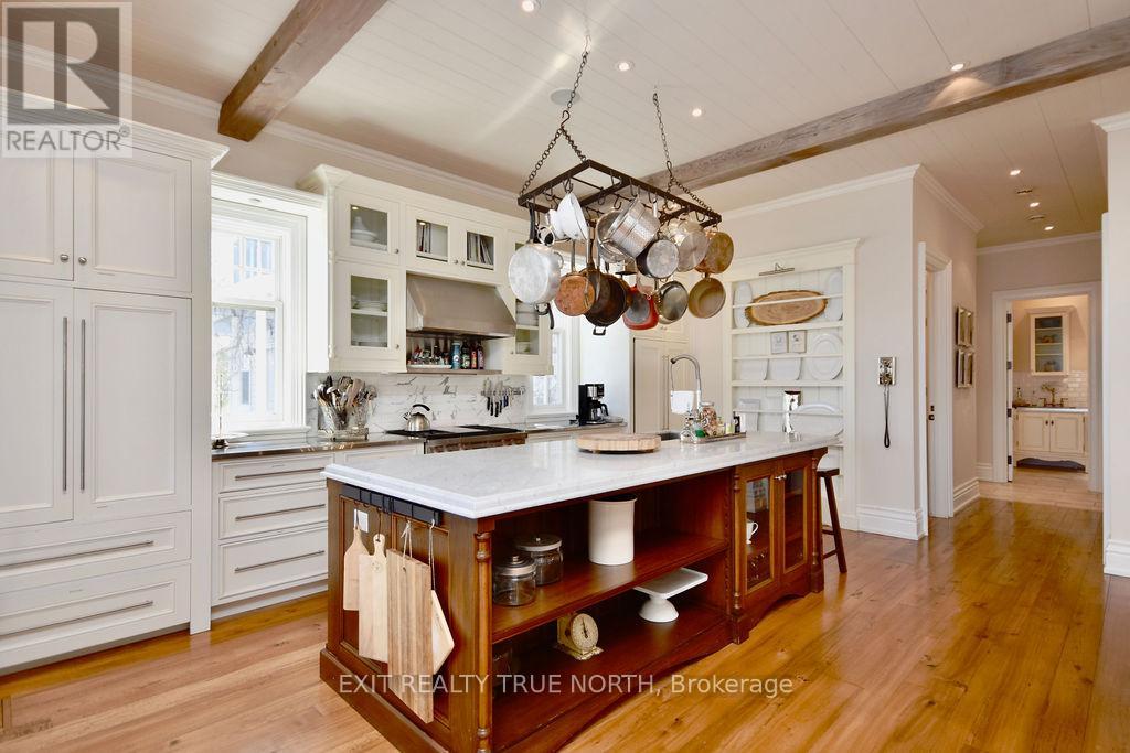 3021 Sandy Bend, Springwater, Ontario  L0L 1P0 - Photo 11 - S13029504