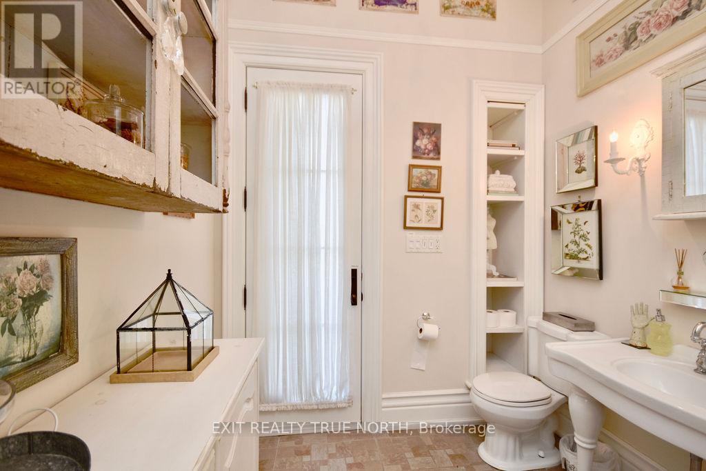 3021 Sandy Bend, Springwater, Ontario  L0L 1P0 - Photo 20 - S13029504