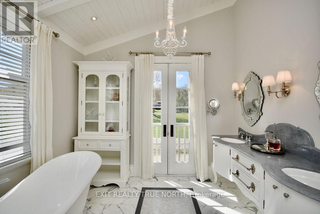 3021 Sandy Bend, Springwater, Ontario  L0L 1P0 - Photo 25 - S13029504