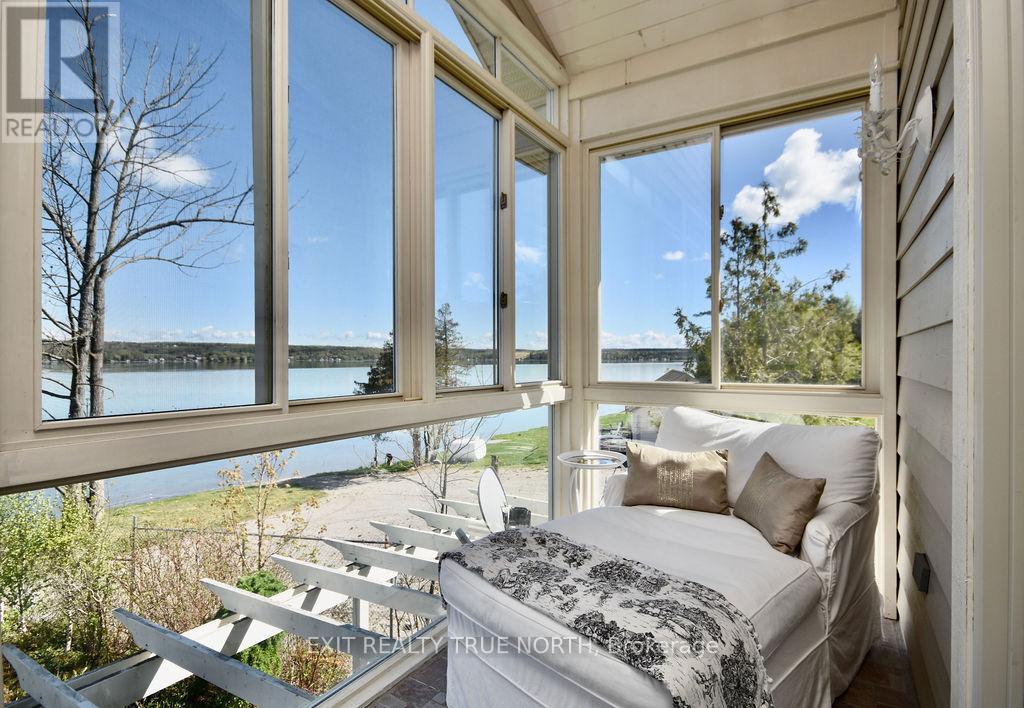 3021 Sandy Bend, Springwater, Ontario  L0L 1P0 - Photo 29 - S13029504