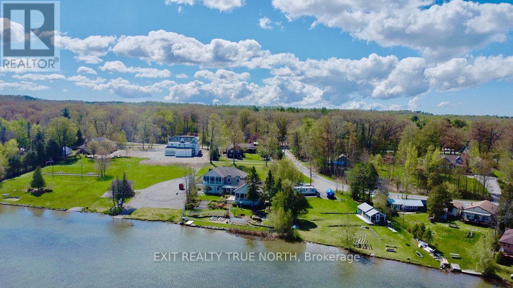 3021 Sandy Bend, Springwater, Ontario  L0L 1P0 - Photo 3 - S13029504