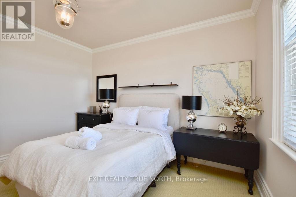 3021 Sandy Bend, Springwater, Ontario  L0L 1P0 - Photo 33 - S13029504