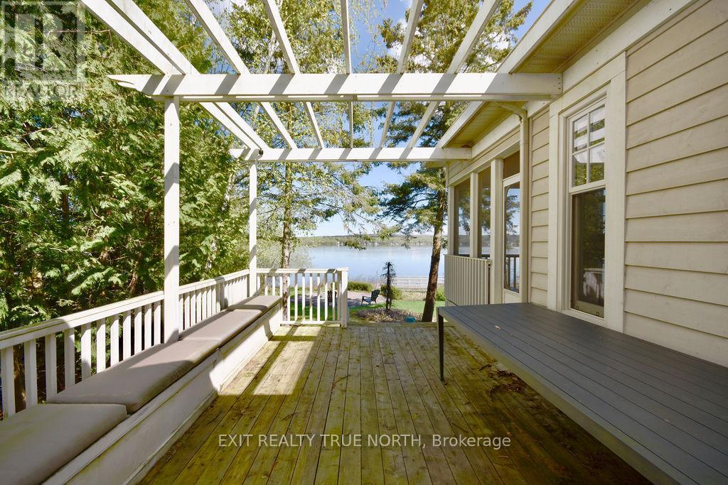 3021 Sandy Bend, Springwater, Ontario  L0L 1P0 - Photo 34 - S13029504