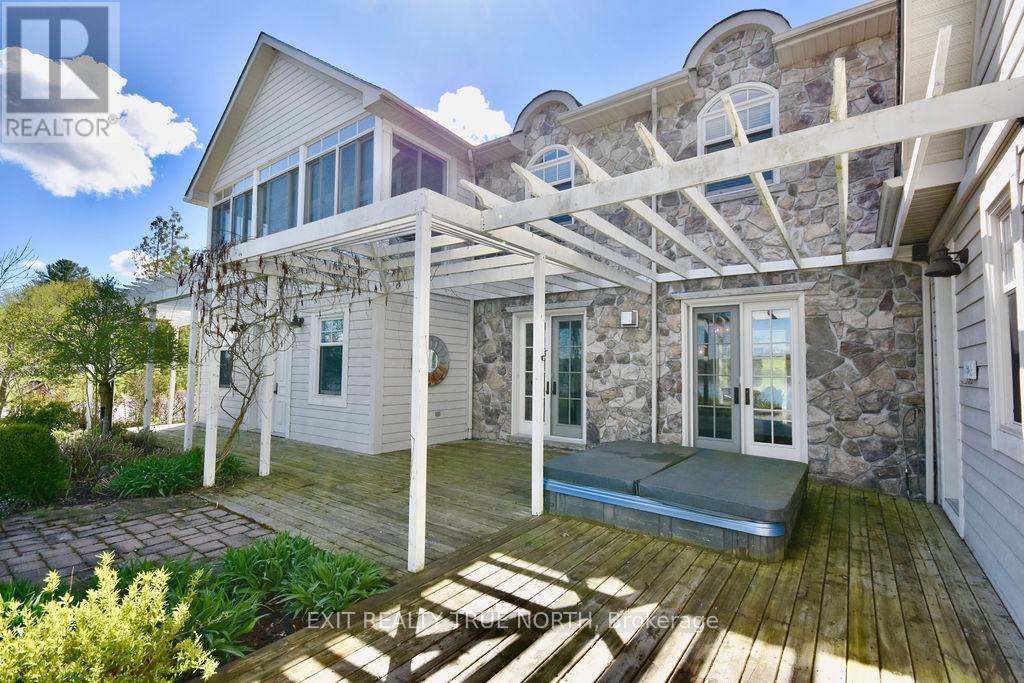 3021 Sandy Bend, Springwater, Ontario  L0L 1P0 - Photo 41 - S13029504