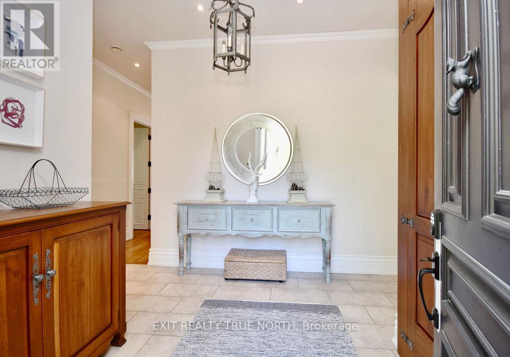 3021 Sandy Bend, Springwater, Ontario  L0L 1P0 - Photo 5 - S13029504