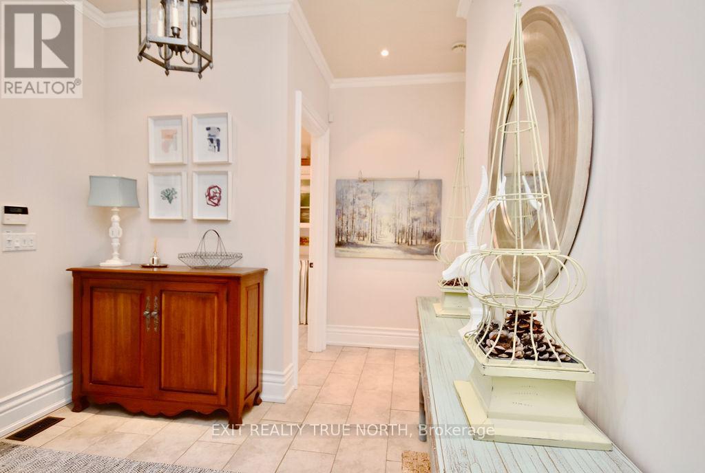 3021 Sandy Bend, Springwater, Ontario  L0L 1P0 - Photo 6 - S13029504