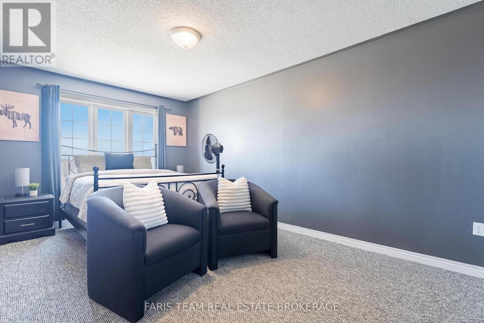 203 Thrushwood Drive, Barrie, Ontario  L4N 0Z1 - Photo 13 - S13029512