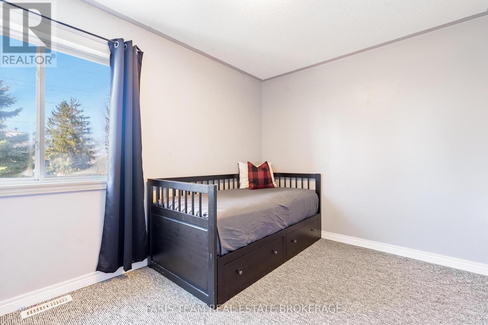 203 Thrushwood Drive, Barrie, Ontario  L4N 0Z1 - Photo 17 - S13029512