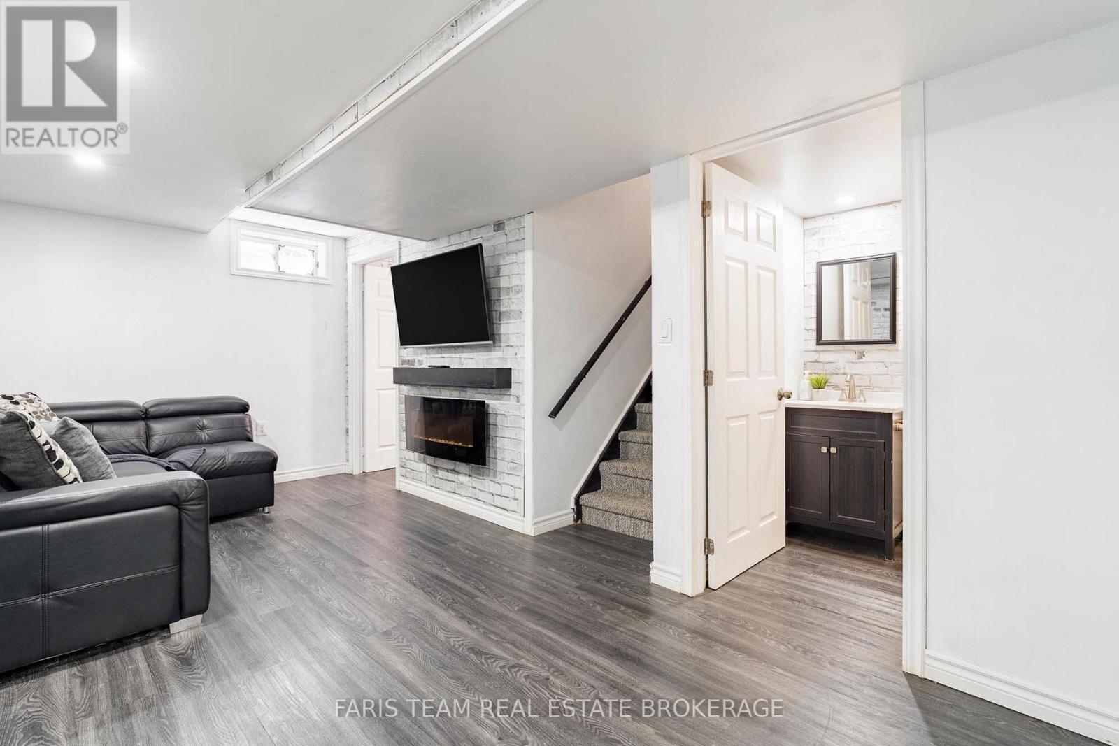 203 Thrushwood Drive, Barrie, Ontario  L4N 0Z1 - Photo 20 - S13029512