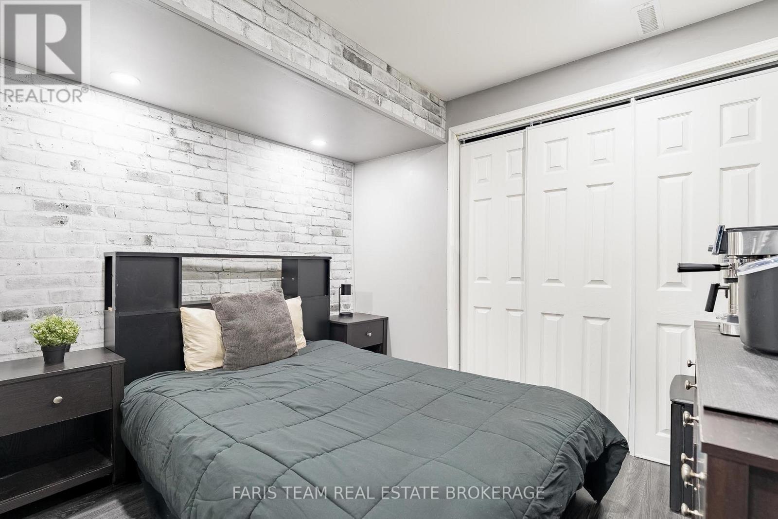 203 Thrushwood Drive, Barrie, Ontario  L4N 0Z1 - Photo 21 - S13029512