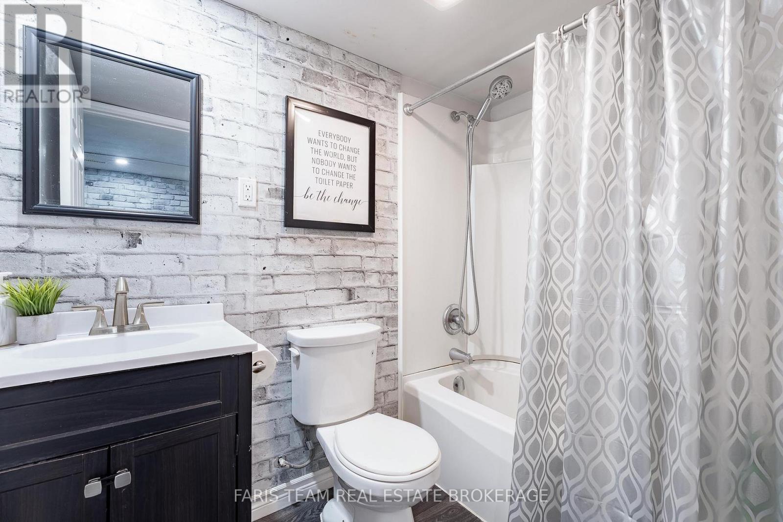 203 Thrushwood Drive, Barrie, Ontario  L4N 0Z1 - Photo 23 - S13029512