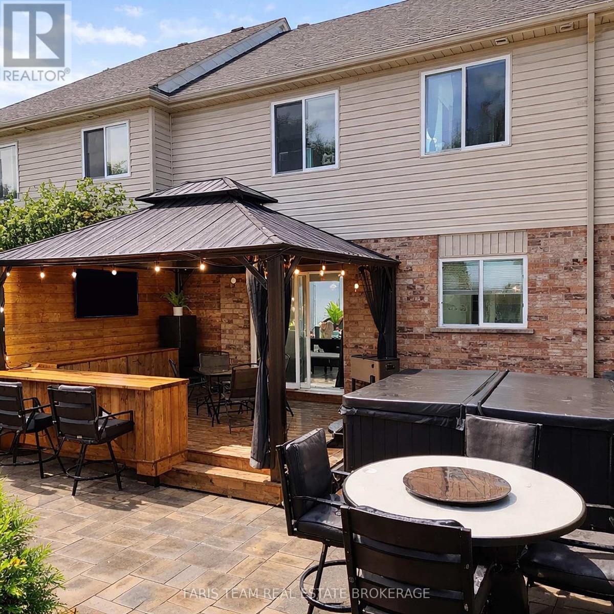 203 Thrushwood Drive, Barrie, Ontario  L4N 0Z1 - Photo 33 - S13029512