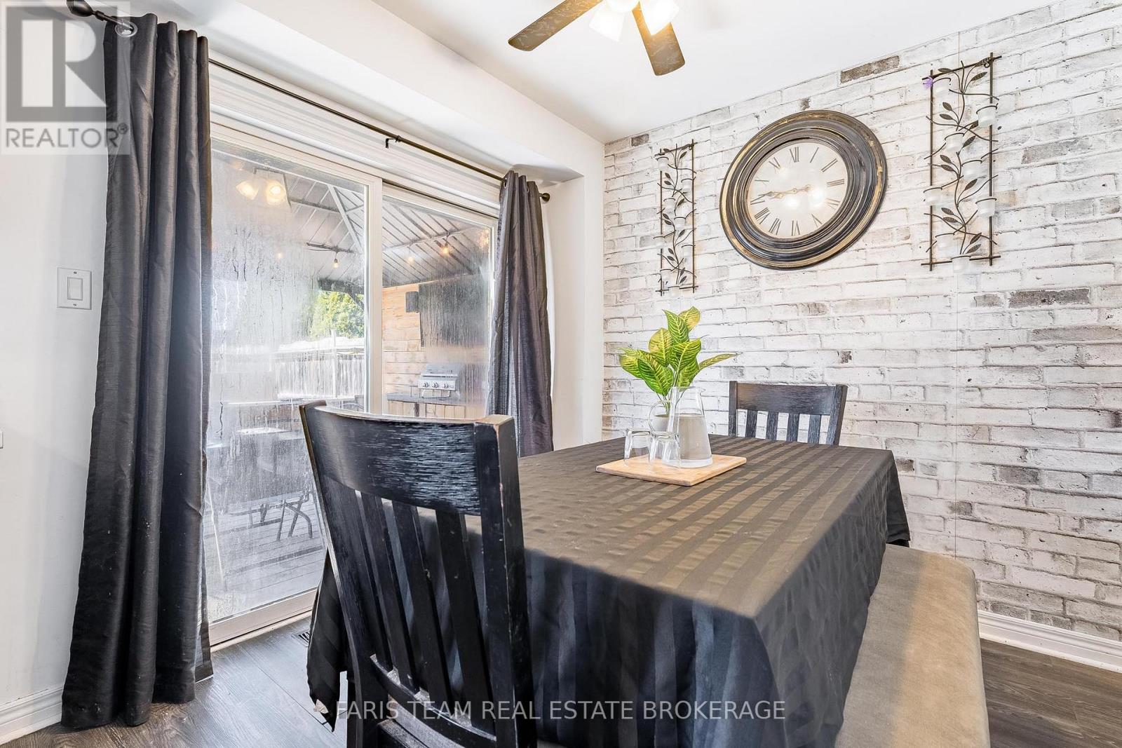 203 Thrushwood Drive, Barrie, Ontario  L4N 0Z1 - Photo 8 - S13029512