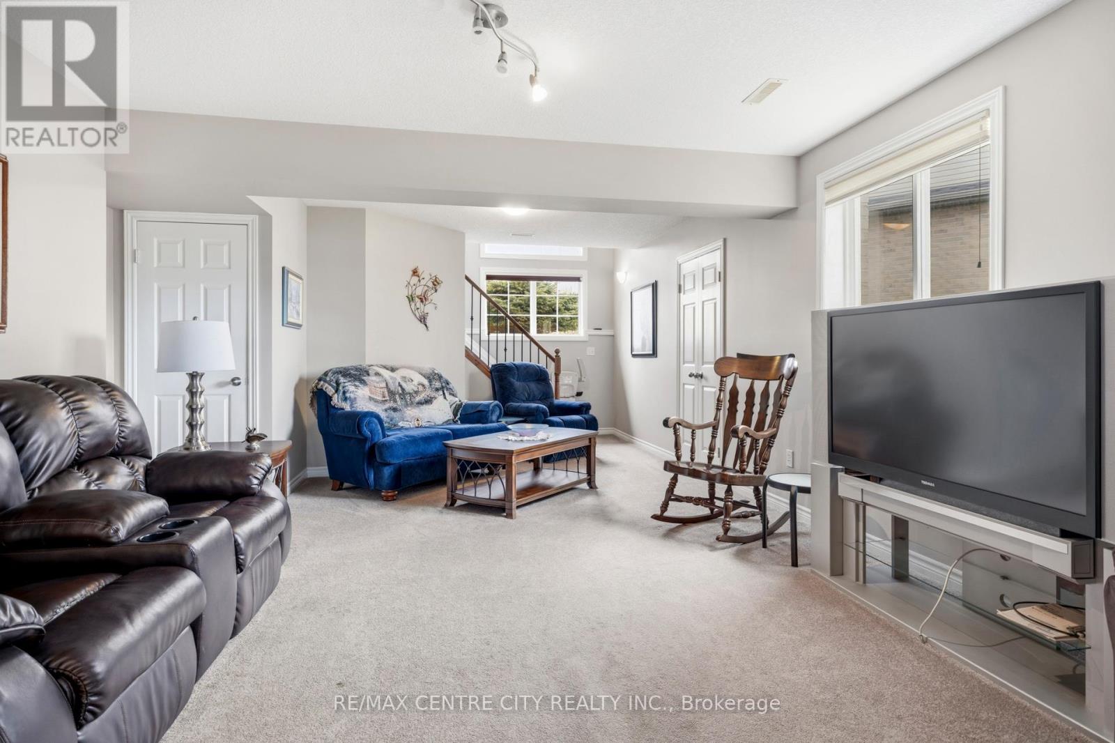 20 Chamberlain Court, St. Thomas, Ontario  N5R 0A4 - Photo 17 - X13029748