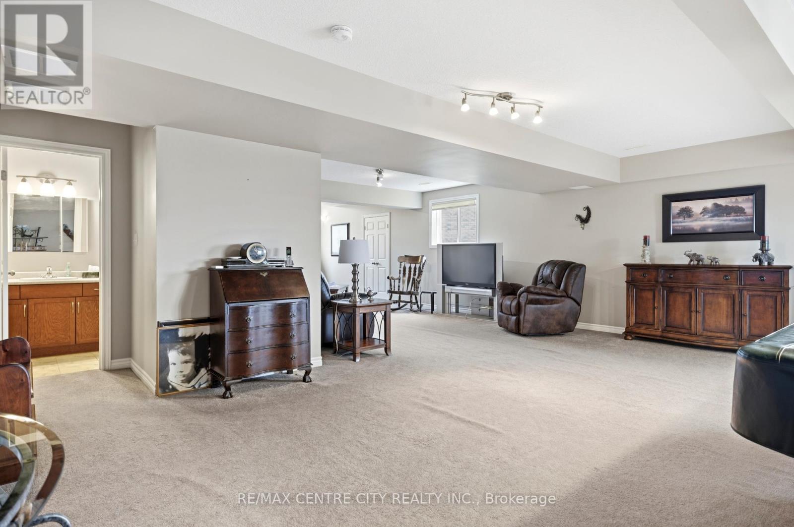 20 Chamberlain Court, St. Thomas, Ontario  N5R 0A4 - Photo 21 - X13029748