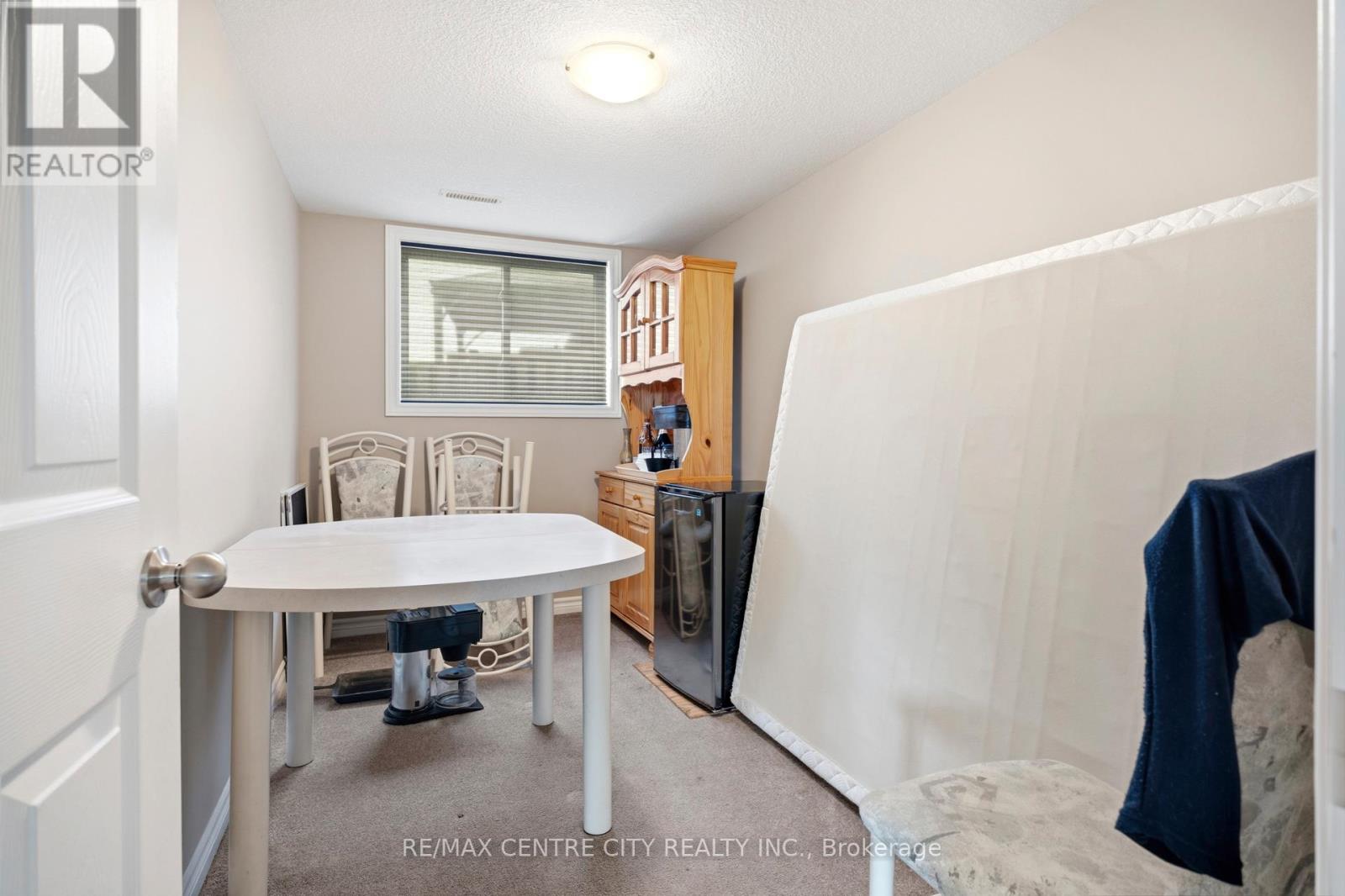 20 Chamberlain Court, St. Thomas, Ontario  N5R 0A4 - Photo 22 - X13029748