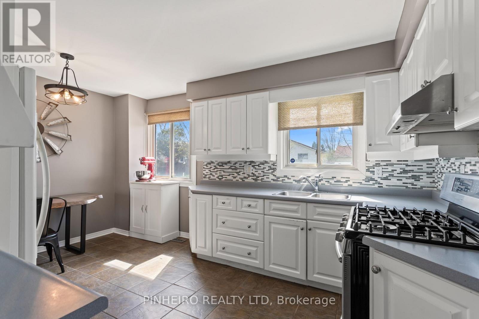 266 Ardsley Crescent, London North, Ontario  N6G 3W7 - Photo 8 - X13029842