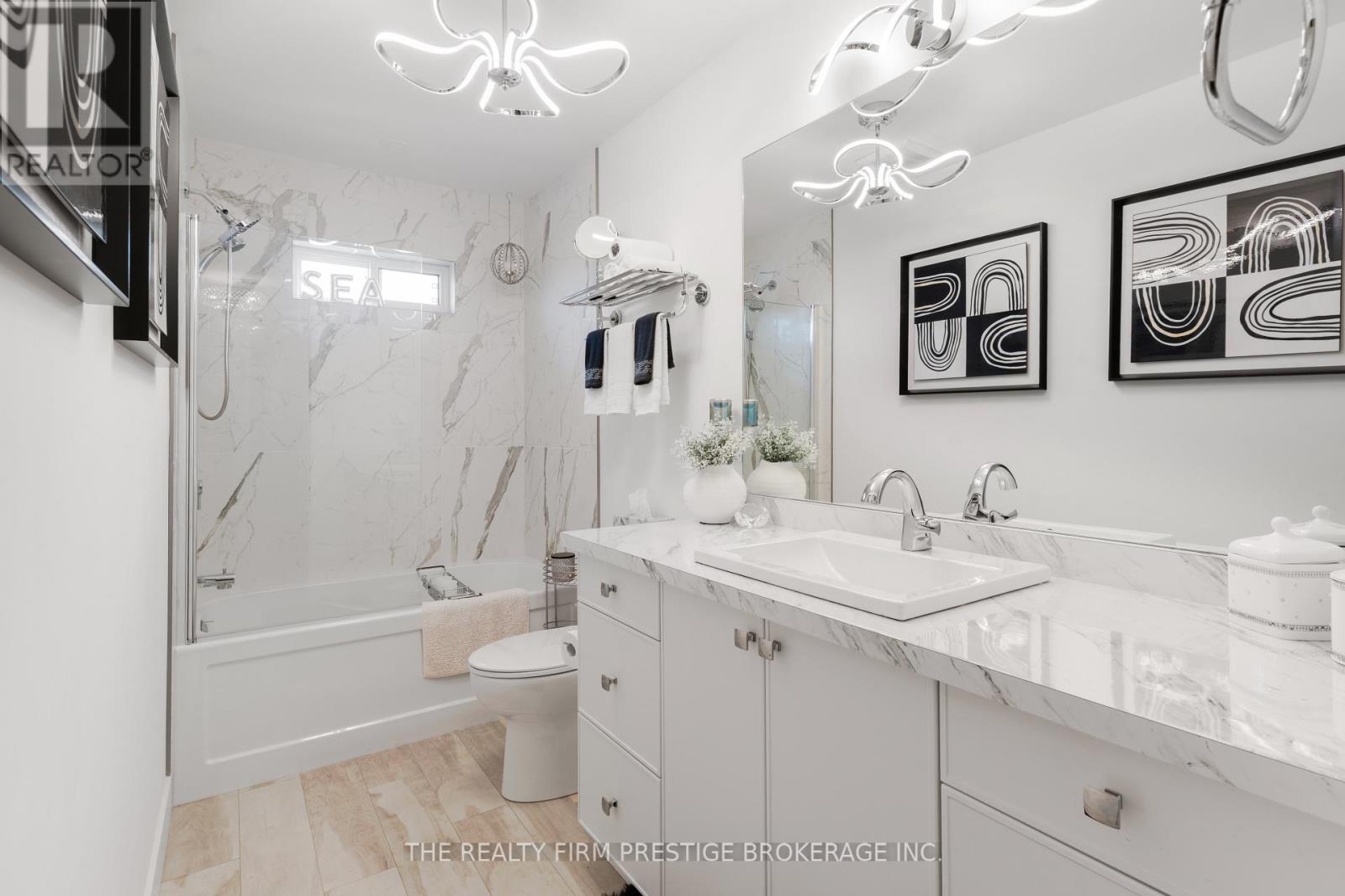 247 South Street S, Southwest Middlesex, Ontario  N0L 1M0 - Photo 15 - X13029886