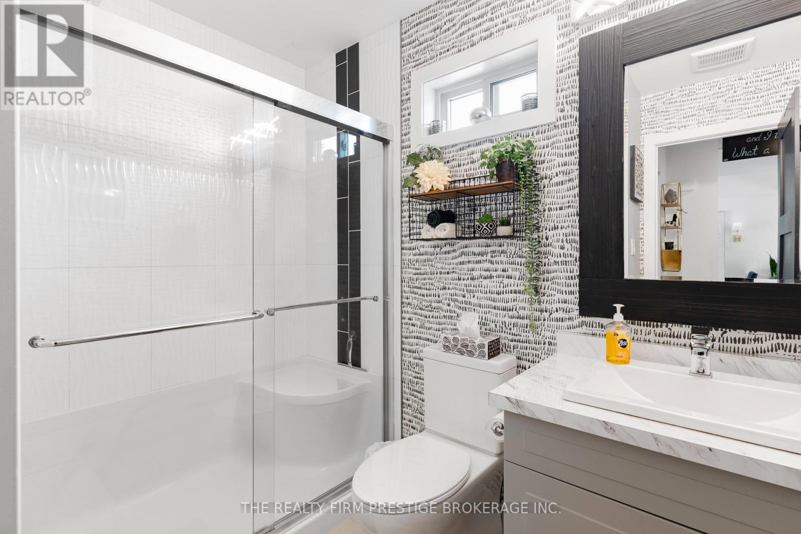 247 South Street S, Southwest Middlesex, Ontario  N0L 1M0 - Photo 17 - X13029886