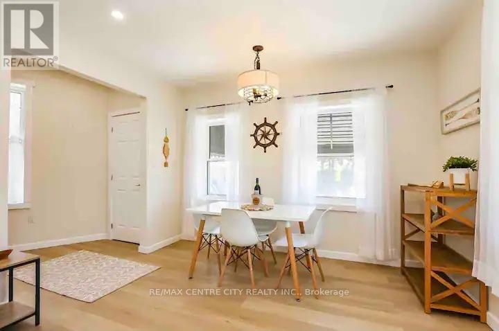 1 - 221 Colborne Street, Central Elgin, Ontario  N5L 1C2 - Photo 2 - X13029944