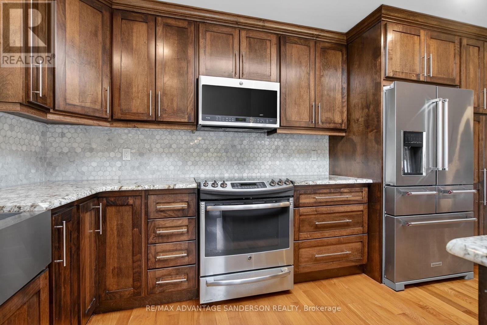 109 Salisbury Drive, Middlesex Centre, Ontario  N0M 1P0 - Photo 26 - X13029976