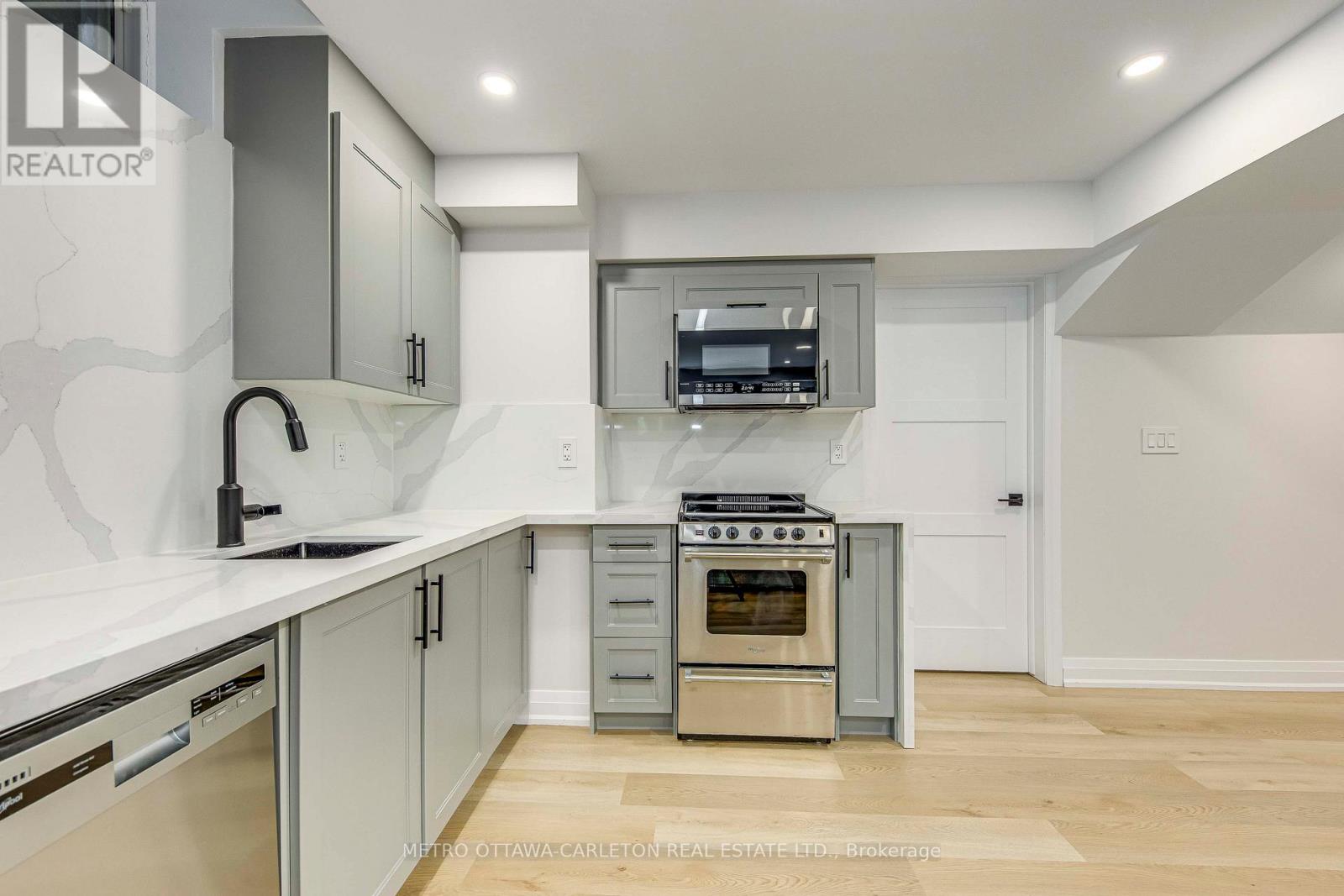 13 Franmar Road, Brampton, Ontario  L6X 0W3 - Photo 35 - W13030018