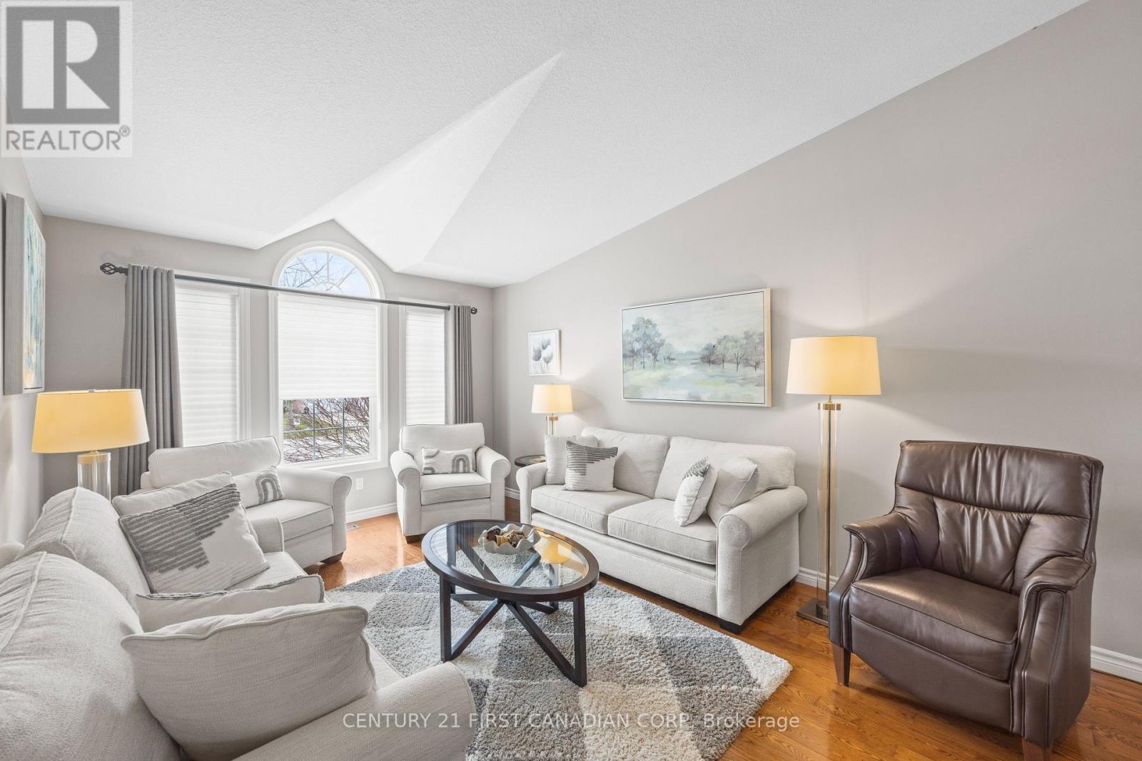 4 Oakwood Court, St. Marys, Ontario  N4X 1B3 - Photo 8 - X13029984