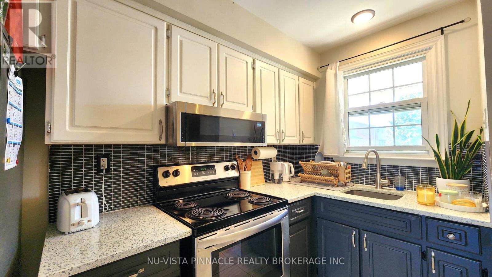 E - 143 Wellesley Crescent, London East, Ontario  N5V 1J6 - Photo 5 - X13030000