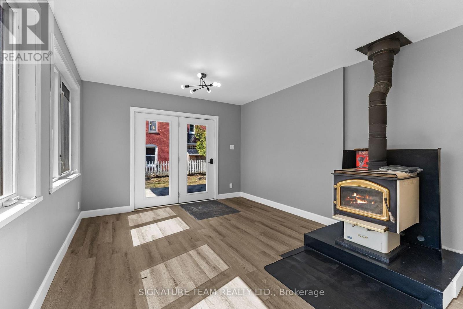 23 Main Street, Whitewater Region, Ontario  K0J 1K0 - Photo 16 - X13029798