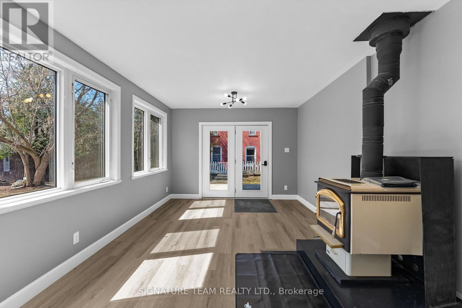 23 Main Street, Whitewater Region, Ontario  K0J 1K0 - Photo 17 - X13029798