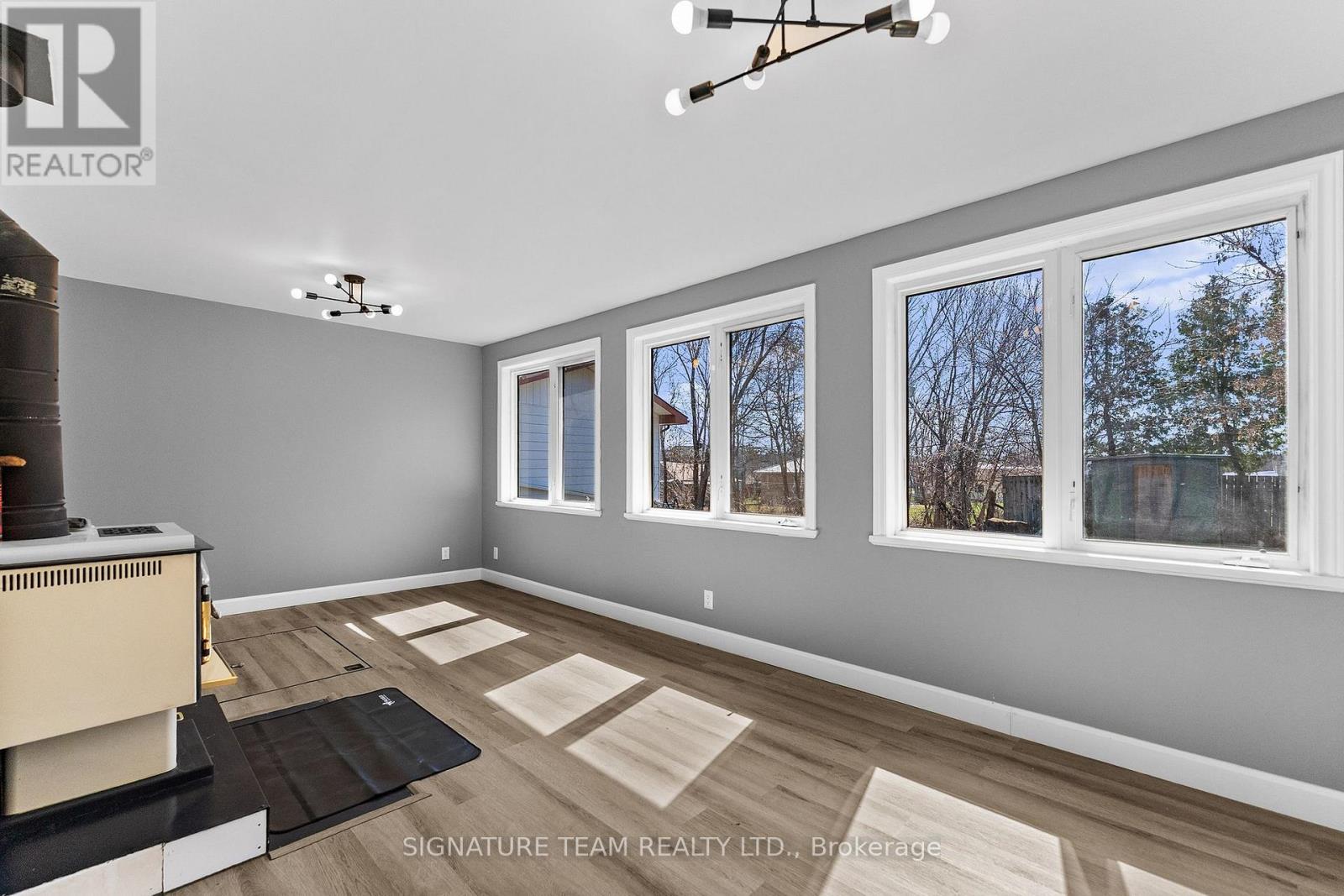 23 Main Street, Whitewater Region, Ontario  K0J 1K0 - Photo 18 - X13029798