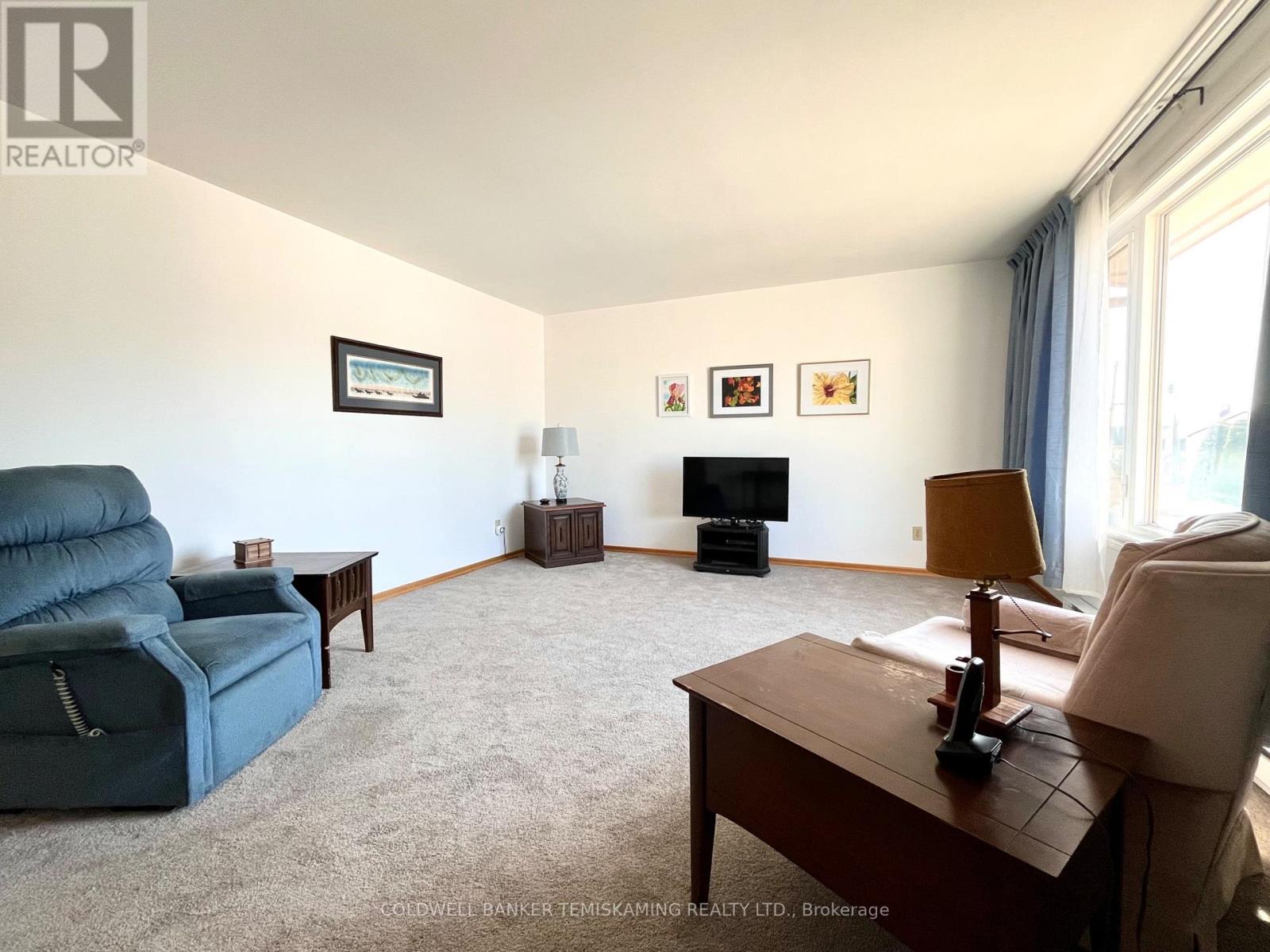 397 Russell Street, Temiskaming Shores, Ontario  P0J 1K0 - Photo 5 - T13030098