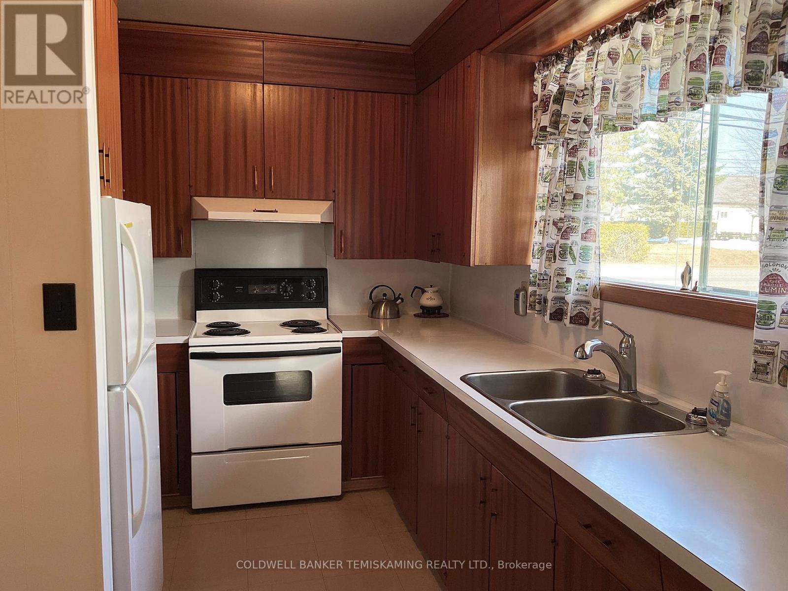 397 Russell Street, Temiskaming Shores, Ontario  P0J 1K0 - Photo 9 - T13030098