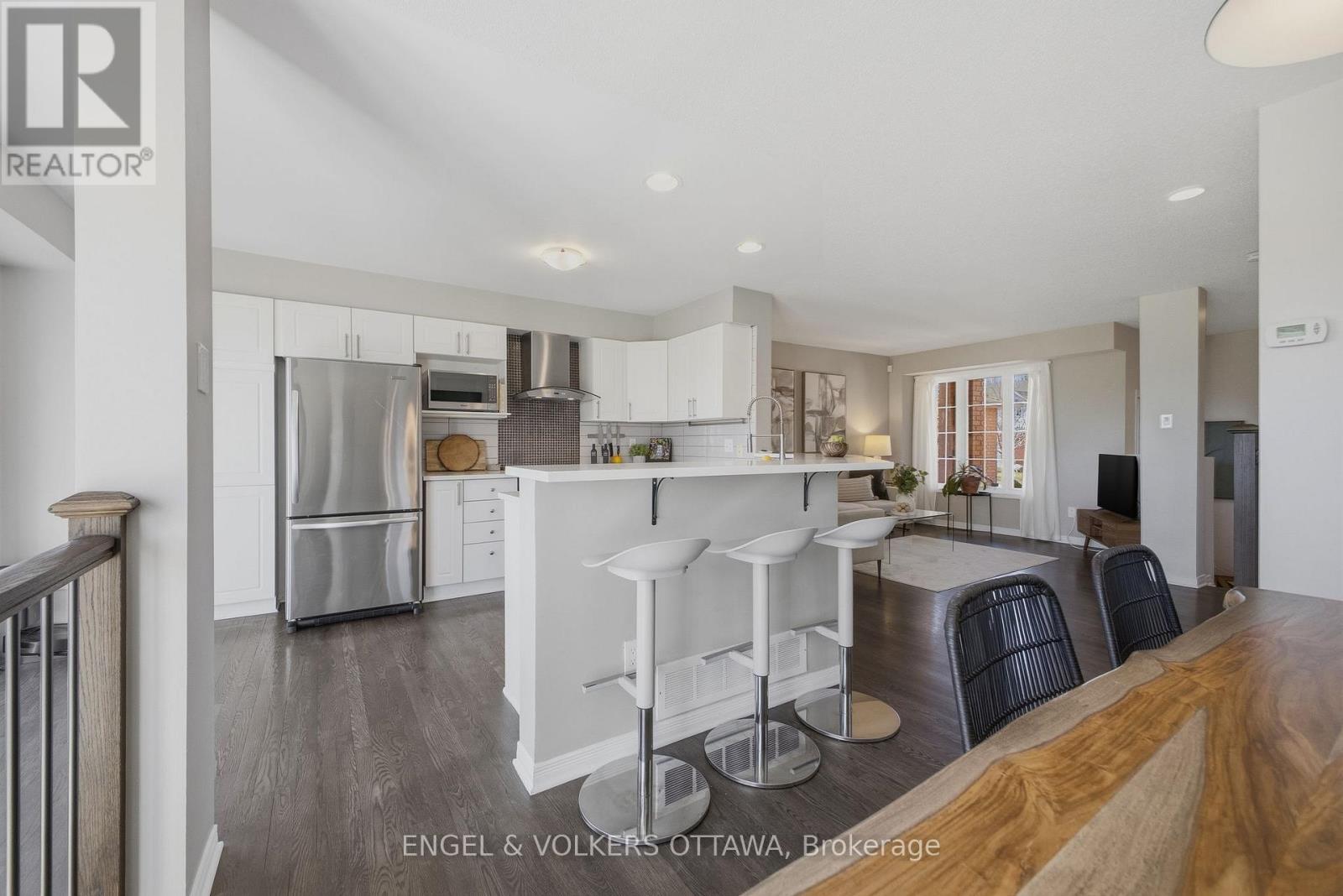 50 Carwood Circle, Ottawa, Ontario  K1K 4V4 - Photo 12 - X13029718