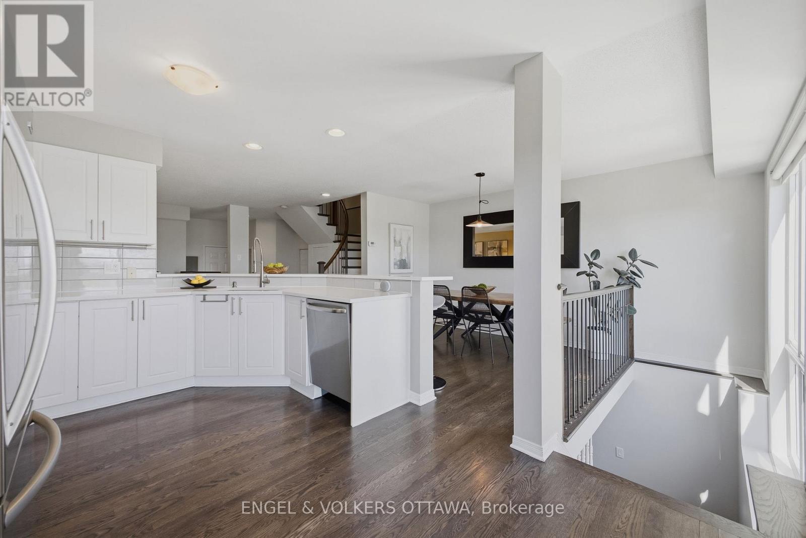 50 Carwood Circle, Ottawa, Ontario  K1K 4V4 - Photo 16 - X13029718