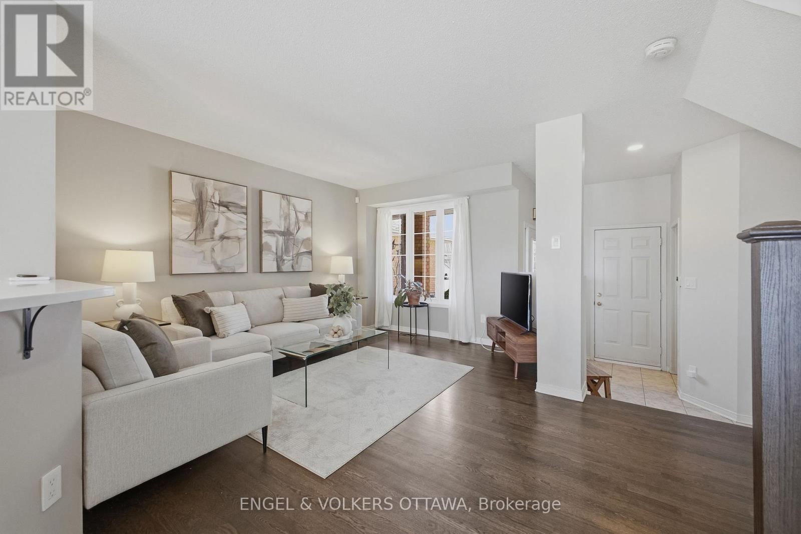 50 Carwood Circle, Ottawa, Ontario  K1K 4V4 - Photo 5 - X13029718