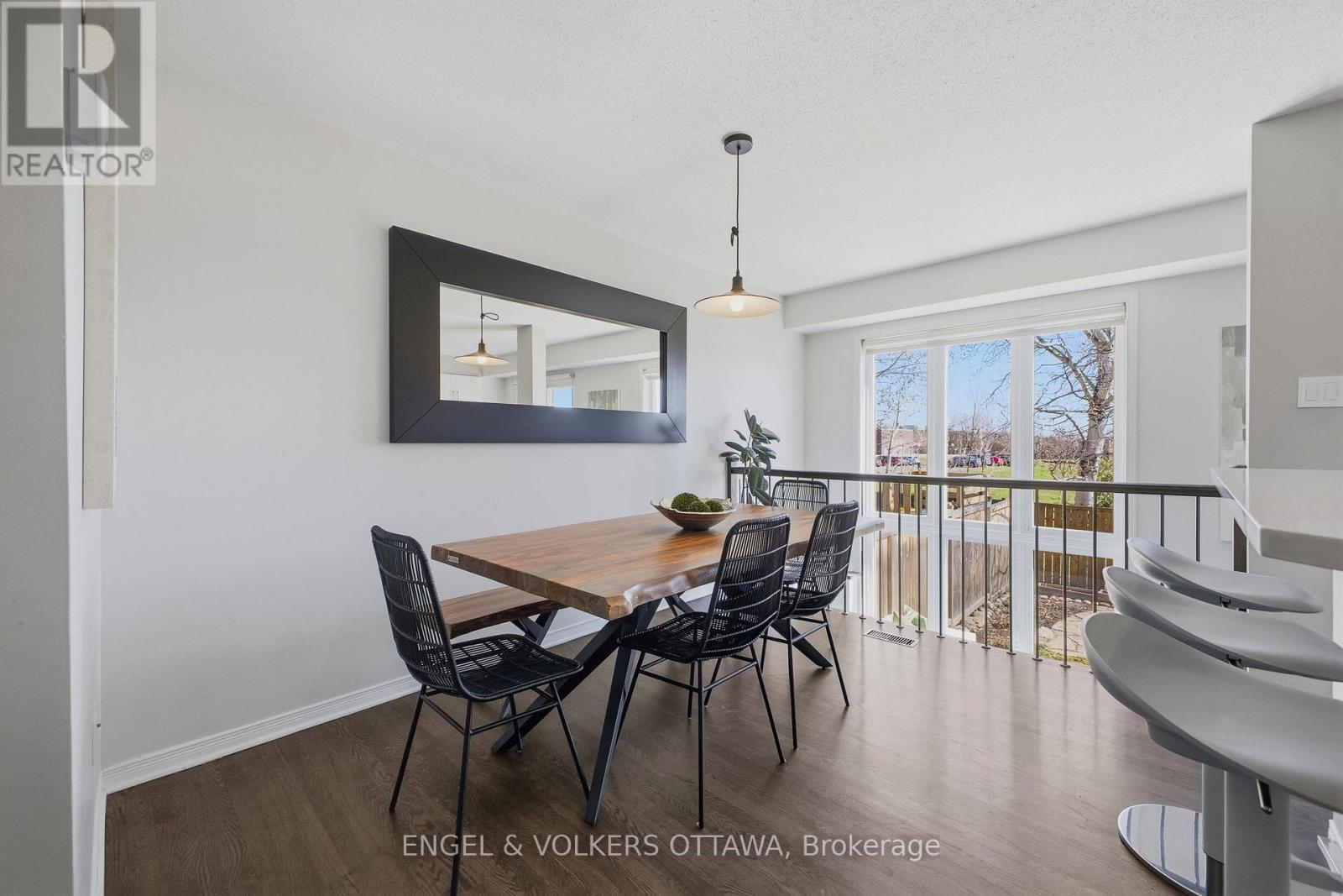 50 Carwood Circle, Ottawa, Ontario  K1K 4V4 - Photo 9 - X13029718