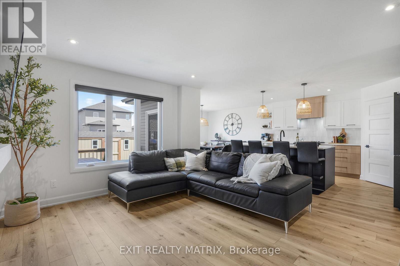 1200 Montblanc Crescent, Russell, Ontario  K0A 1W0 - Photo 8 - X13029974