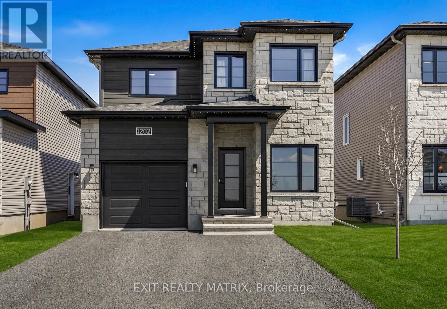 1202 MONTBLANC CRESCENT, Russell, Ontario