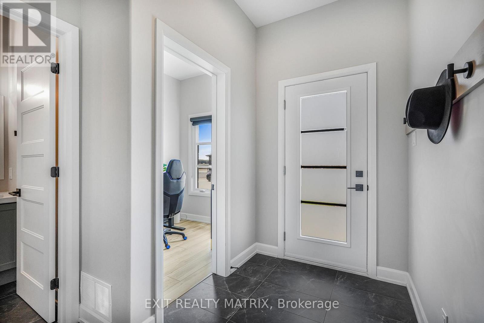 1202 Montblanc Crescent, Russell, Ontario  K0A 1W0 - Photo 3 - X13029978