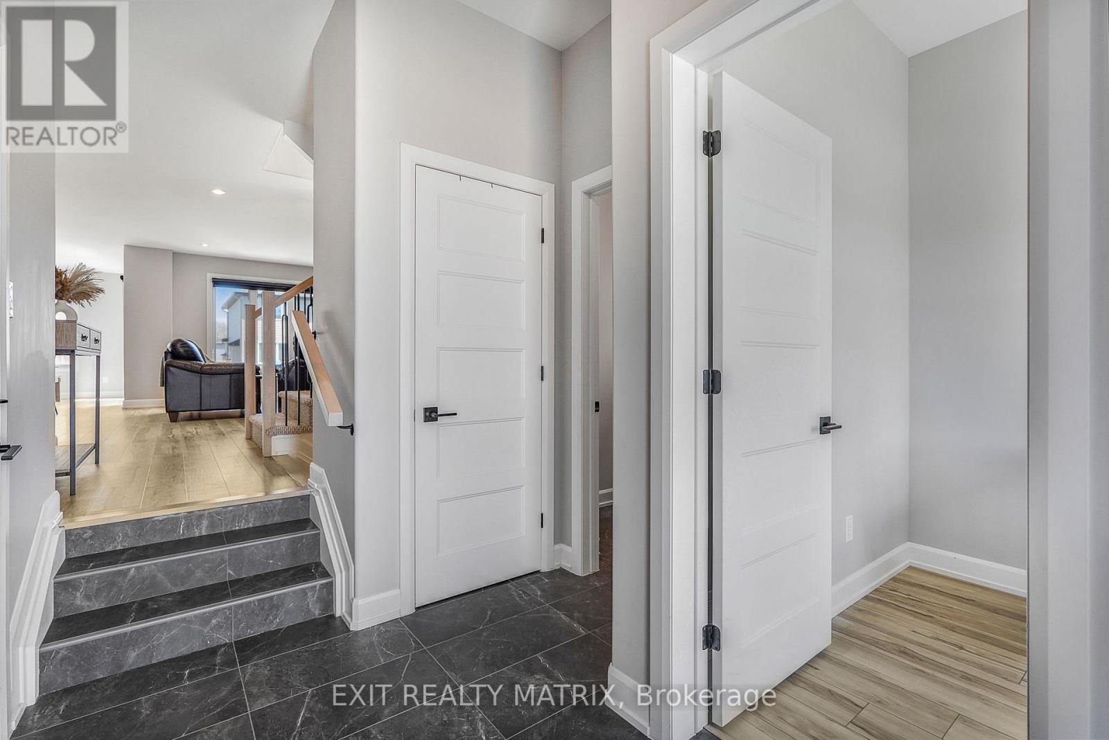 1202 Montblanc Crescent, Russell, Ontario  K0A 1W0 - Photo 6 - X13029978