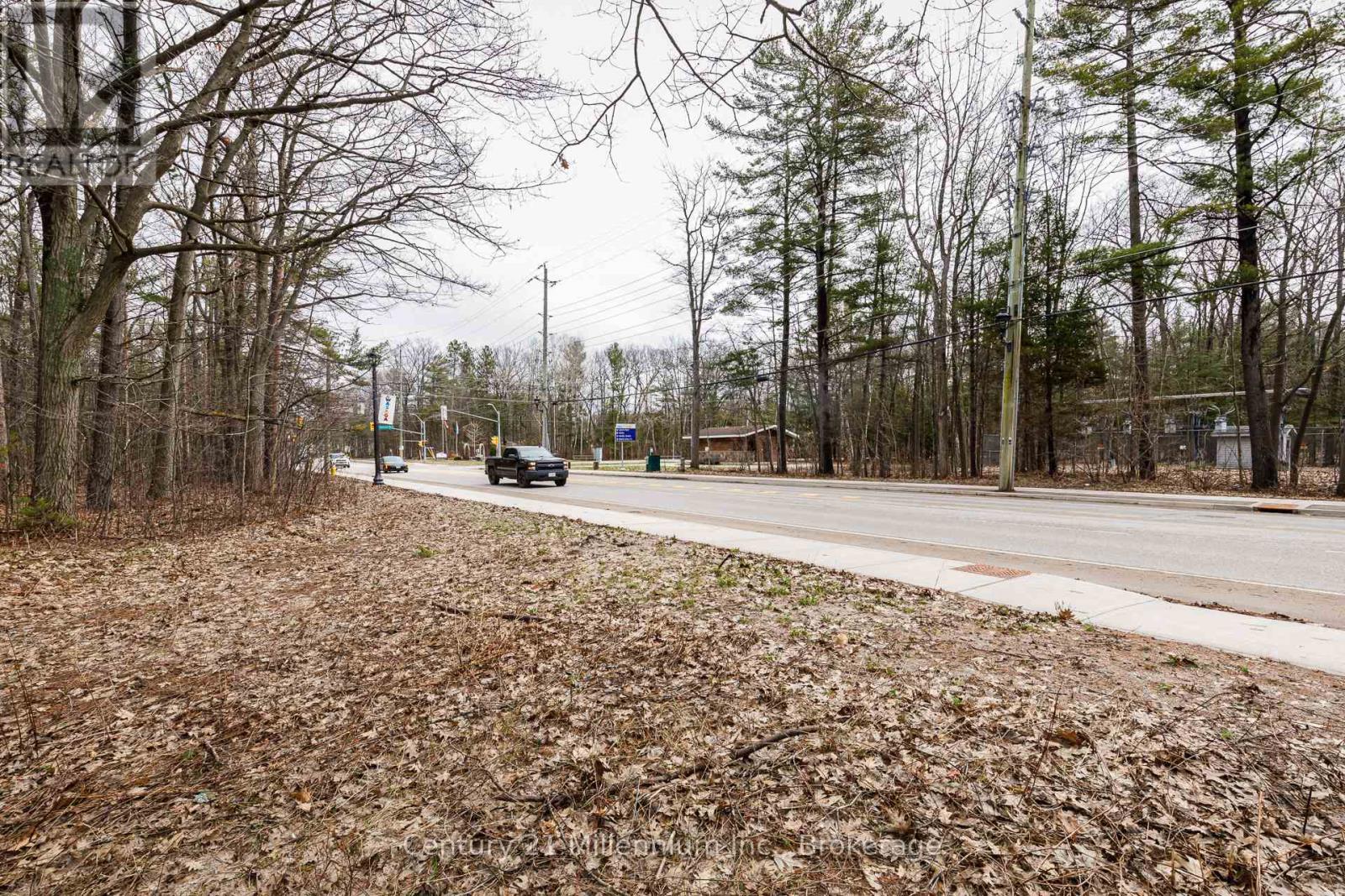 8 Poplar Street, Wasaga Beach, Ontario  L9Z 2X5 - Photo 24 - S13025998