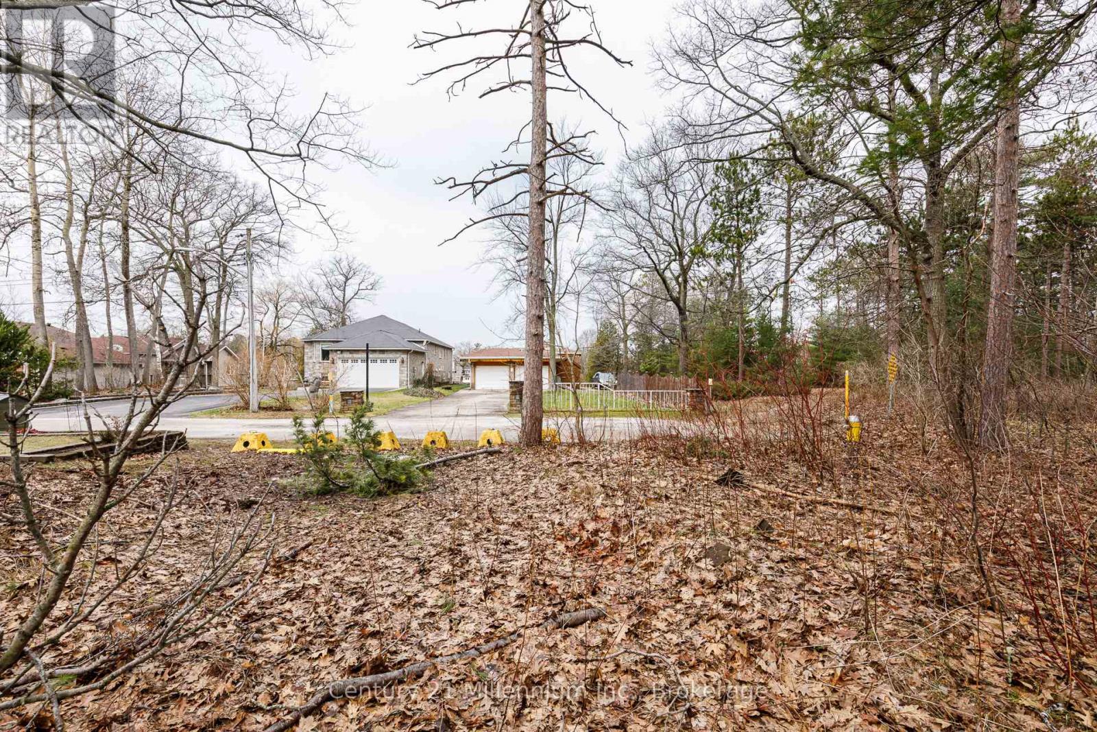 8 Poplar Street, Wasaga Beach, Ontario  L9Z 2X5 - Photo 29 - S13025998