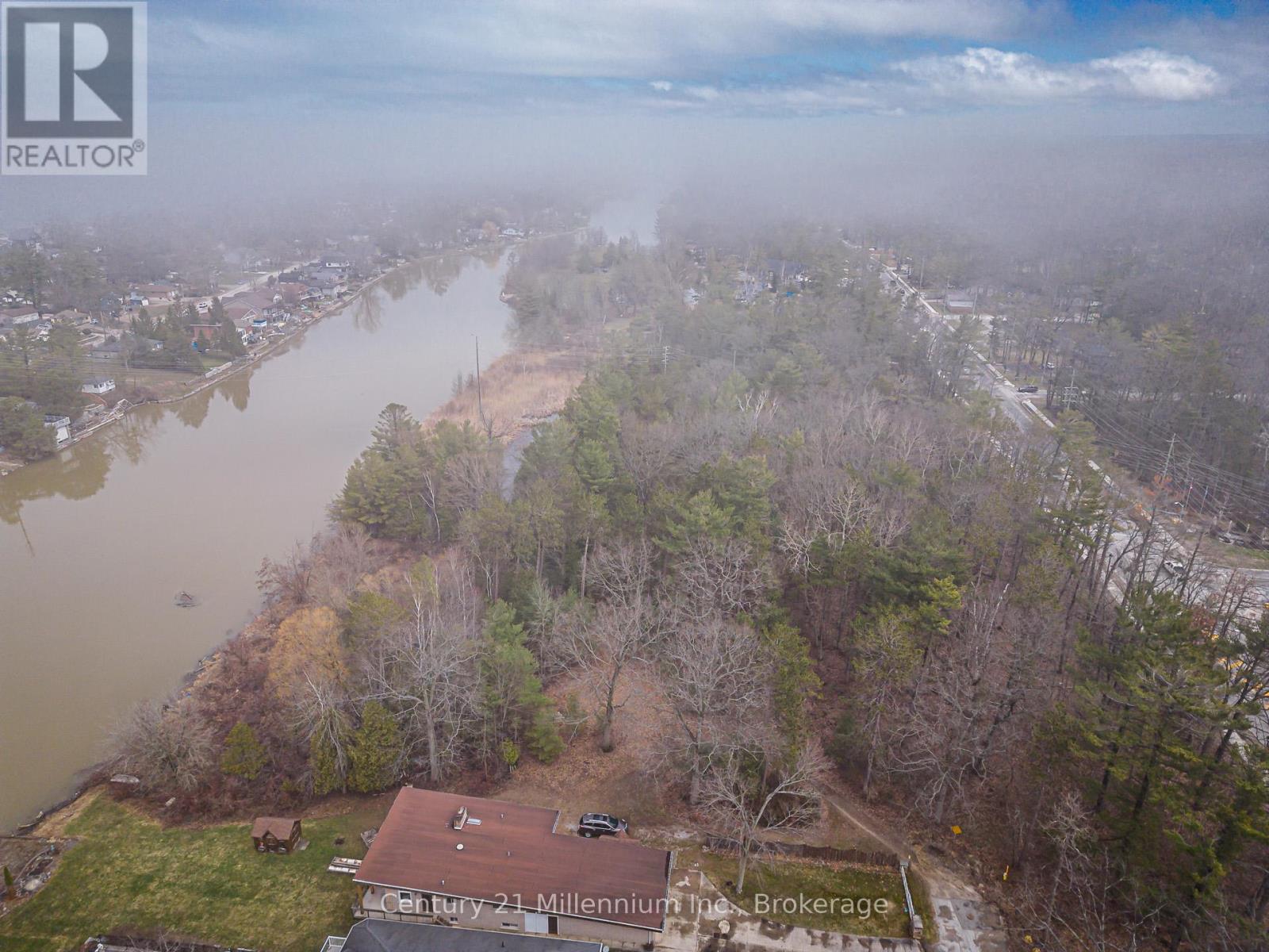 8 Poplar Street, Wasaga Beach, Ontario  L9Z 2X5 - Photo 33 - S13025998