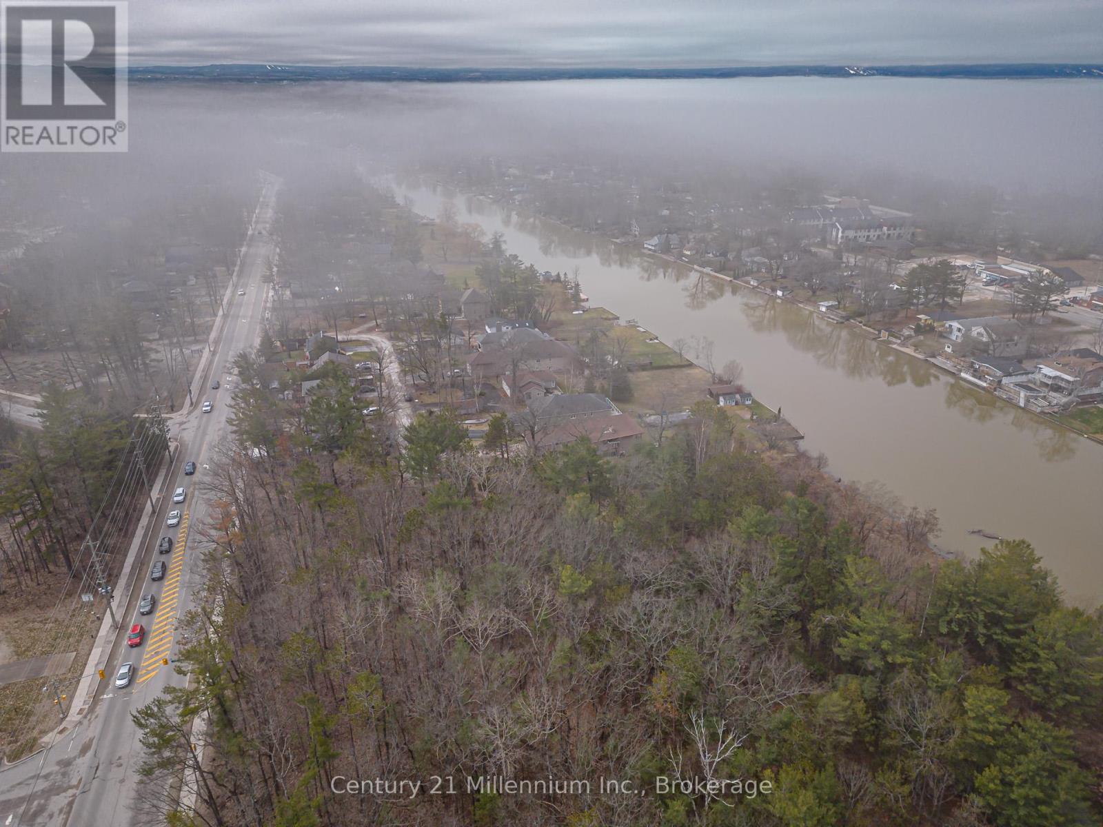 8 Poplar Street, Wasaga Beach, Ontario  L9Z 2X5 - Photo 39 - S13025998
